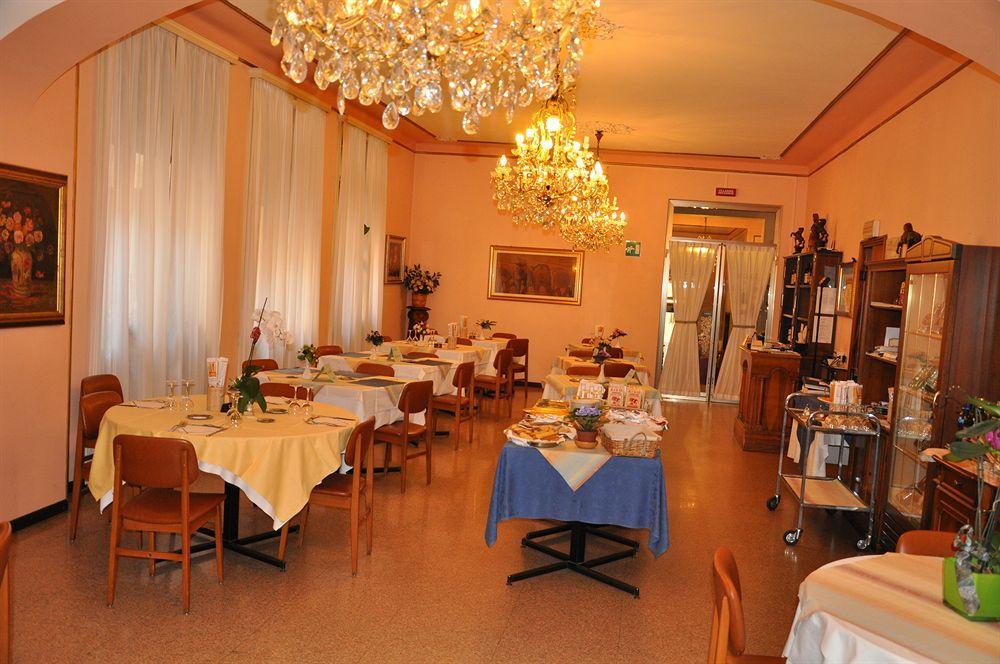 Albergo Ristorante Pomodoro Omegna Exterior foto