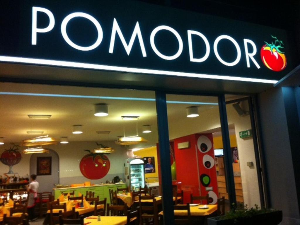 Albergo Ristorante Pomodoro Omegna Exterior foto